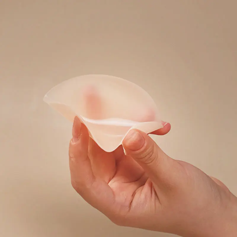 Non-Adhesive Silicone Nipple Covers Reusable and Comfortable for Daily Use