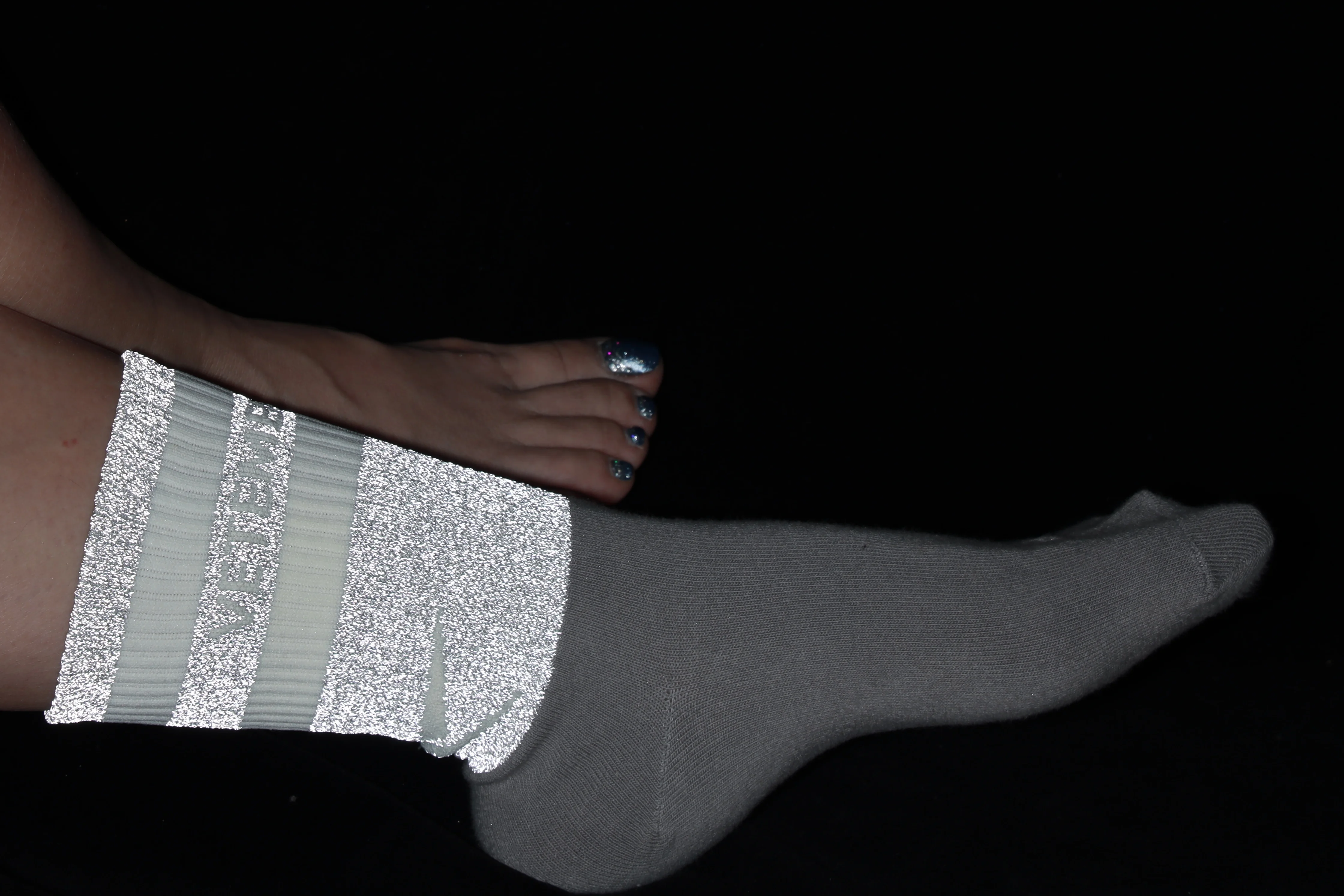 0.15mm 0.18mm 0.3mm 0.5mm 1.0mm to 2.0mm Reflective Strip Reflective Knitting Yarn Customized Reflective Thread For Knitting