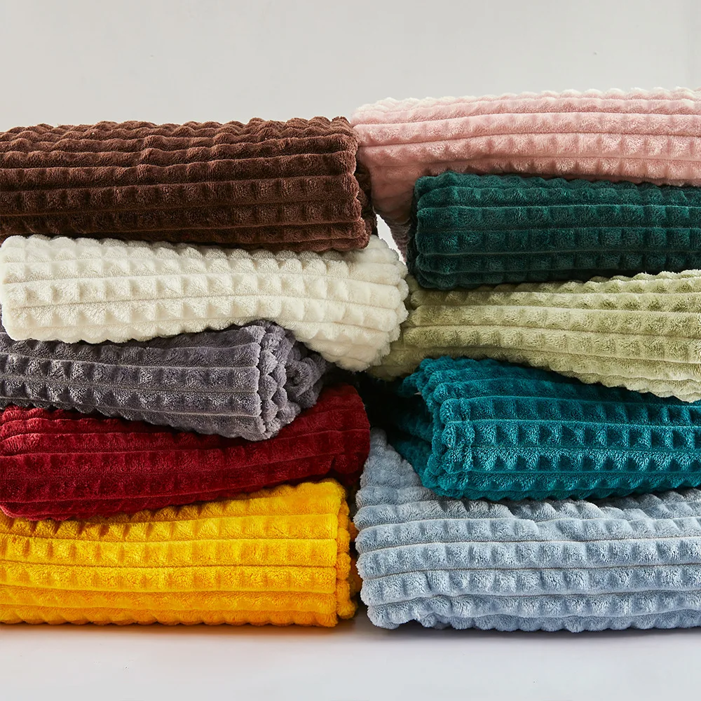 Wholesale Cheap Solid Color Grid Flannel Blanket Summer Blanket for Office