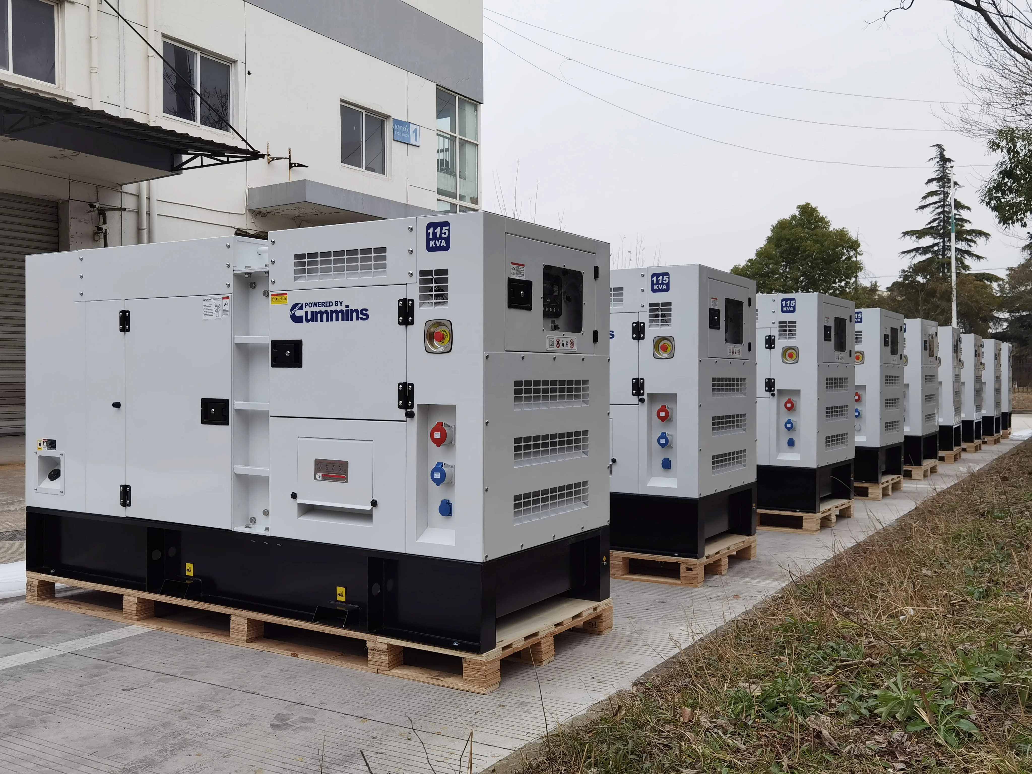Бесшумный дизельный генератор 6bt5.9-G2 мощностью 100 кВт, 125 ква, на продажу, Филиппины