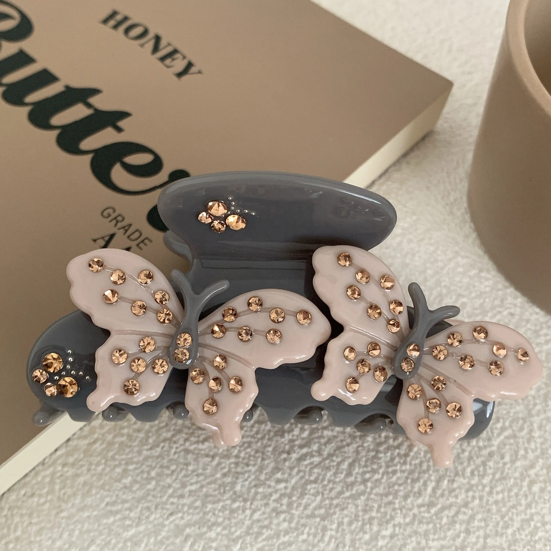 PDANY Elegant Women Ponytail Holder Acetate Hair Claw Clip Shiny Crystal Butterfly Hair Clips Ladies' Custom Accessories