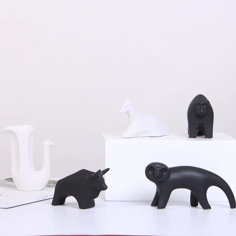 Creative Ceramic Home furnishing decoration Mini black and white cute ornaments desktop ins photo props animal figurines