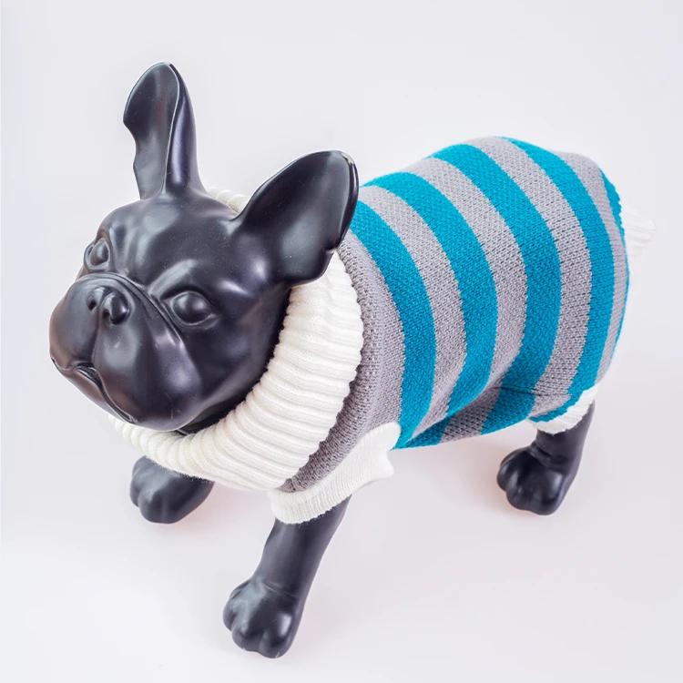 
New 2021 wholesale popular Designers Winter clothes hot pet accessories warm coat dog clothes 