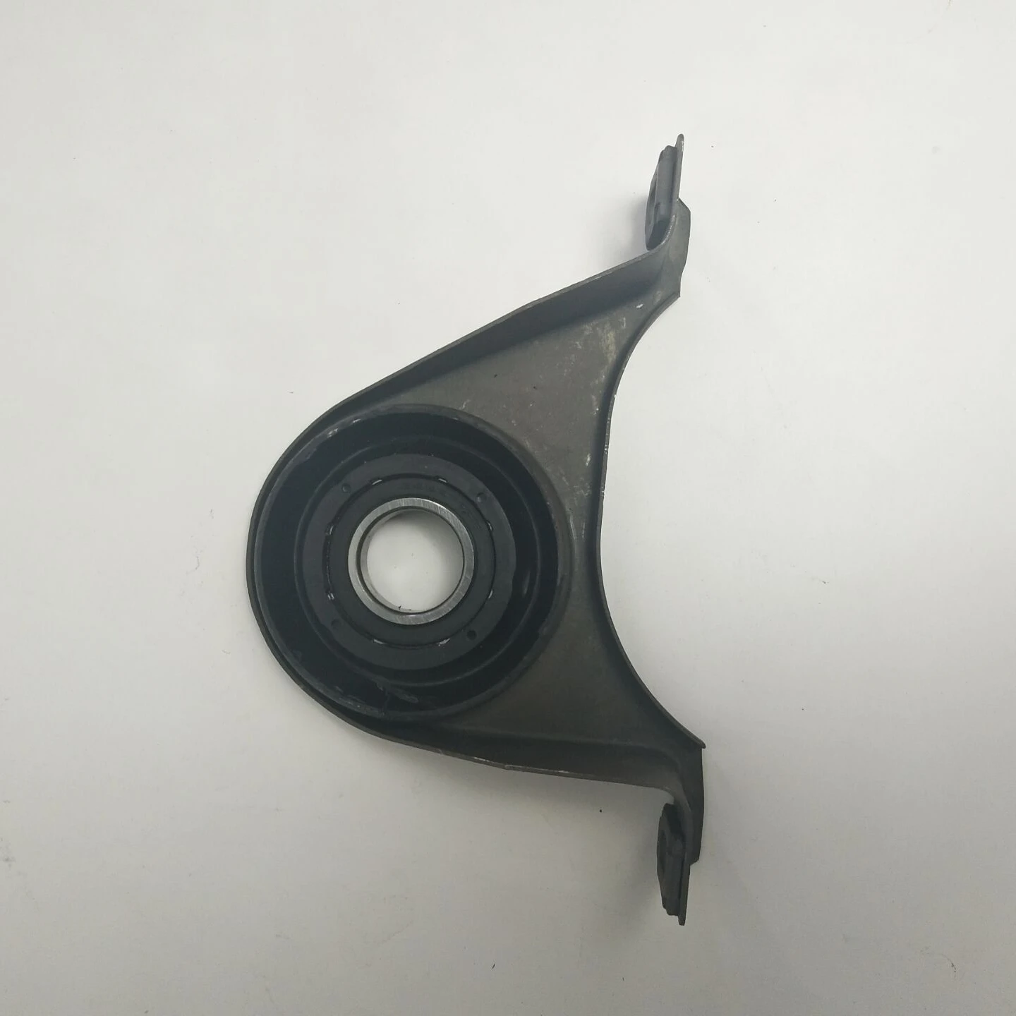 Drive Shaft Center Support/Bearing 5161435AA For CHRYSLER 300 2005-2014 DODGE CHALLENGER 2009-2014 CHARGER 2011-2014