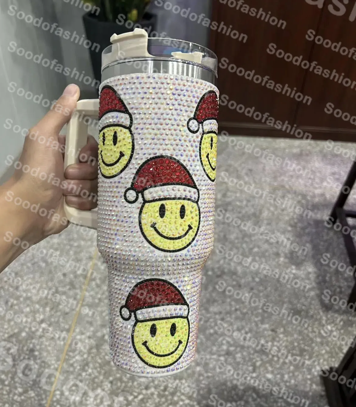 Wholesale High Quality Customizable Christmas Cartoon Student Stainless Steel 40oz Handheld Vacuum Car Cup with Straw