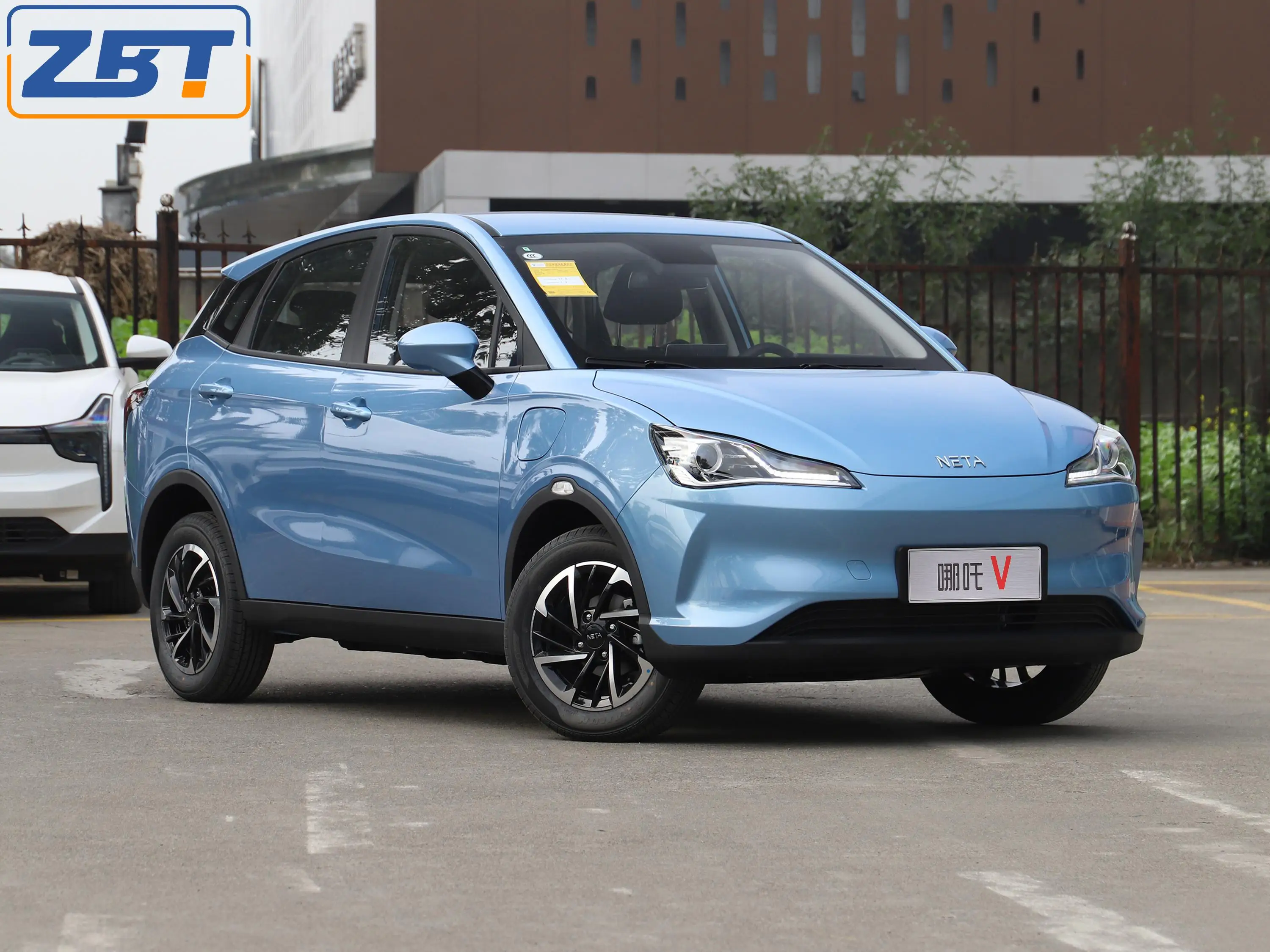 Green new energy vehicle neta v pro 301km long range ride on car electric car SUV with coc ce certification