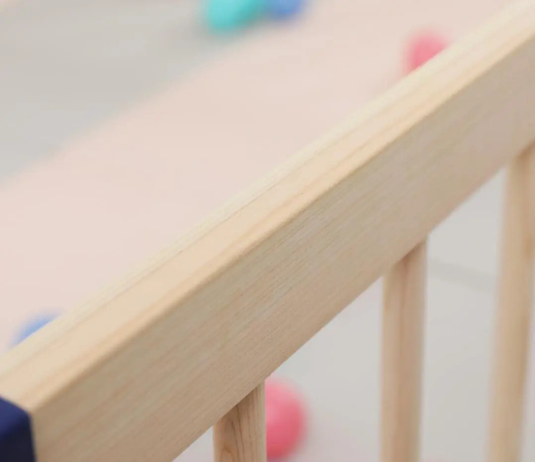 New design free combination collapsible wooden fence for baby play yard for toddlers and kids