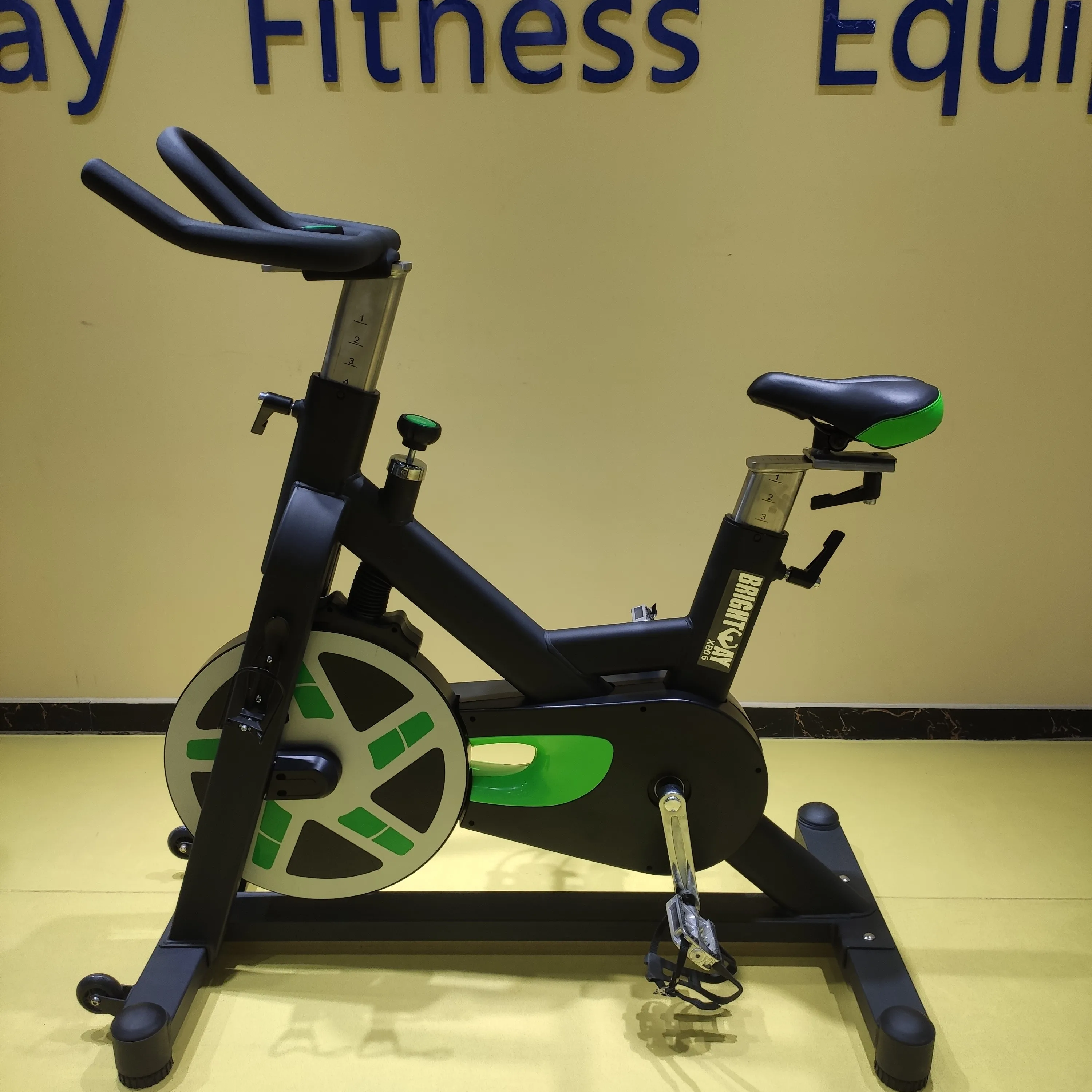 Home Gym Body Building Gym Fitness Machine Exercise Bike Equipment Magnetic Static Bicycle Sports Spin Bike