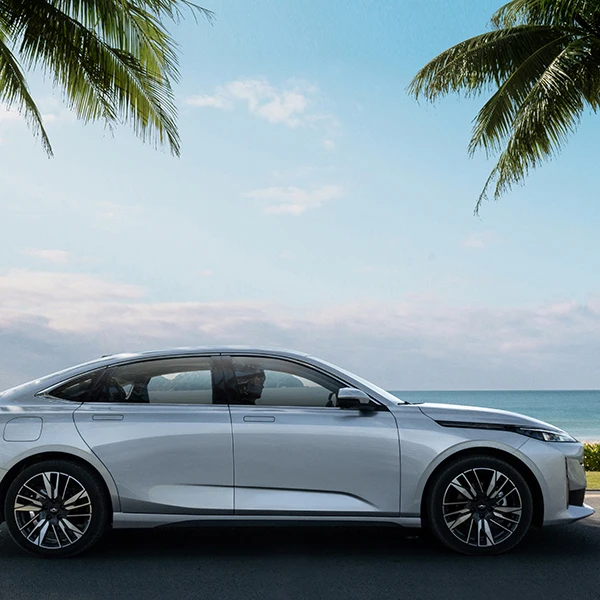 Changan Qiyuan A05 New Energy Sedan Plug-In Hybrid Electric Vehicle Daily Commuting Vehicle Ev Cars Made In China