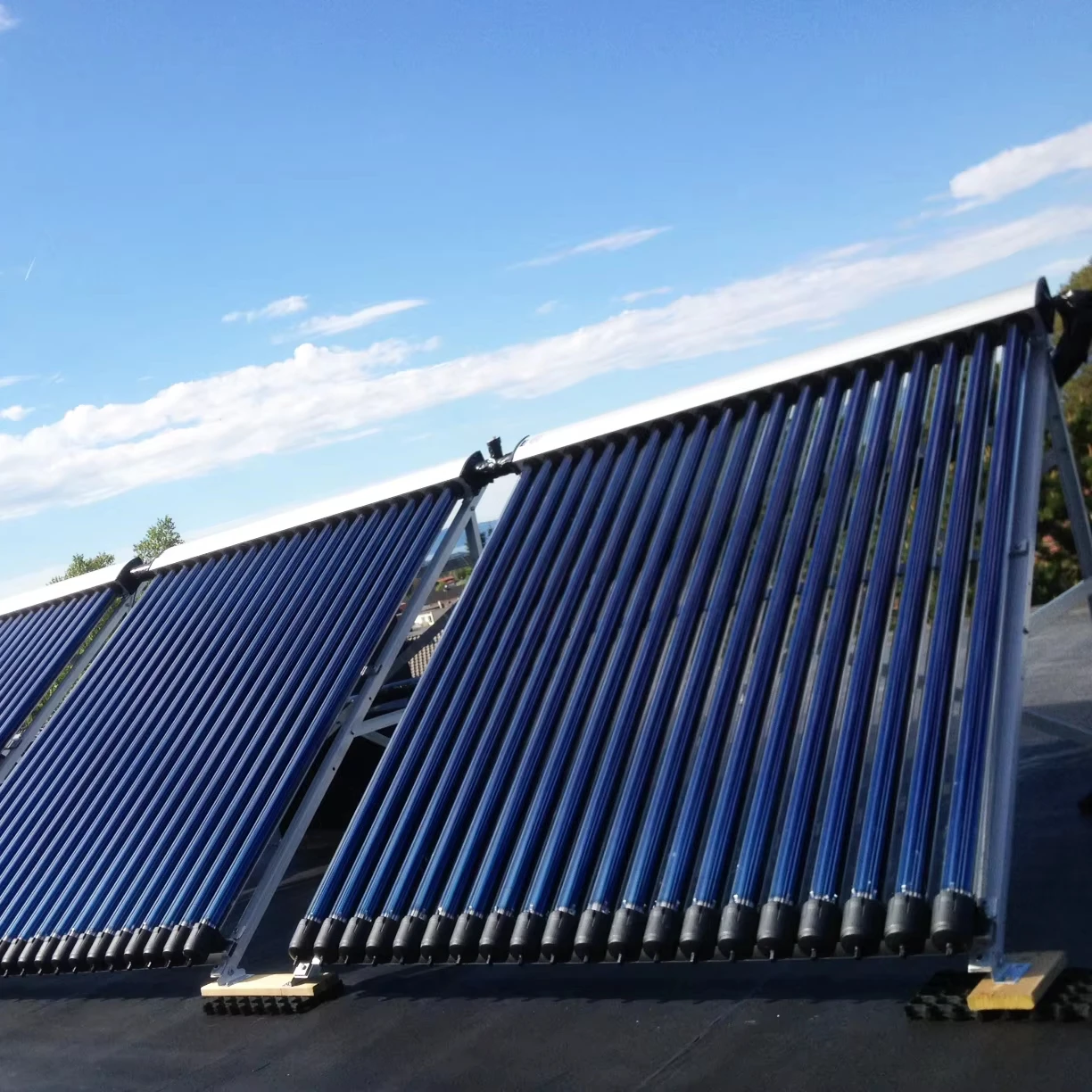 15 Tubes Solar Collectors Solar Thermal Collectors Solar Keymark Heat Pipe Solar Heater Collector Solar Geyser