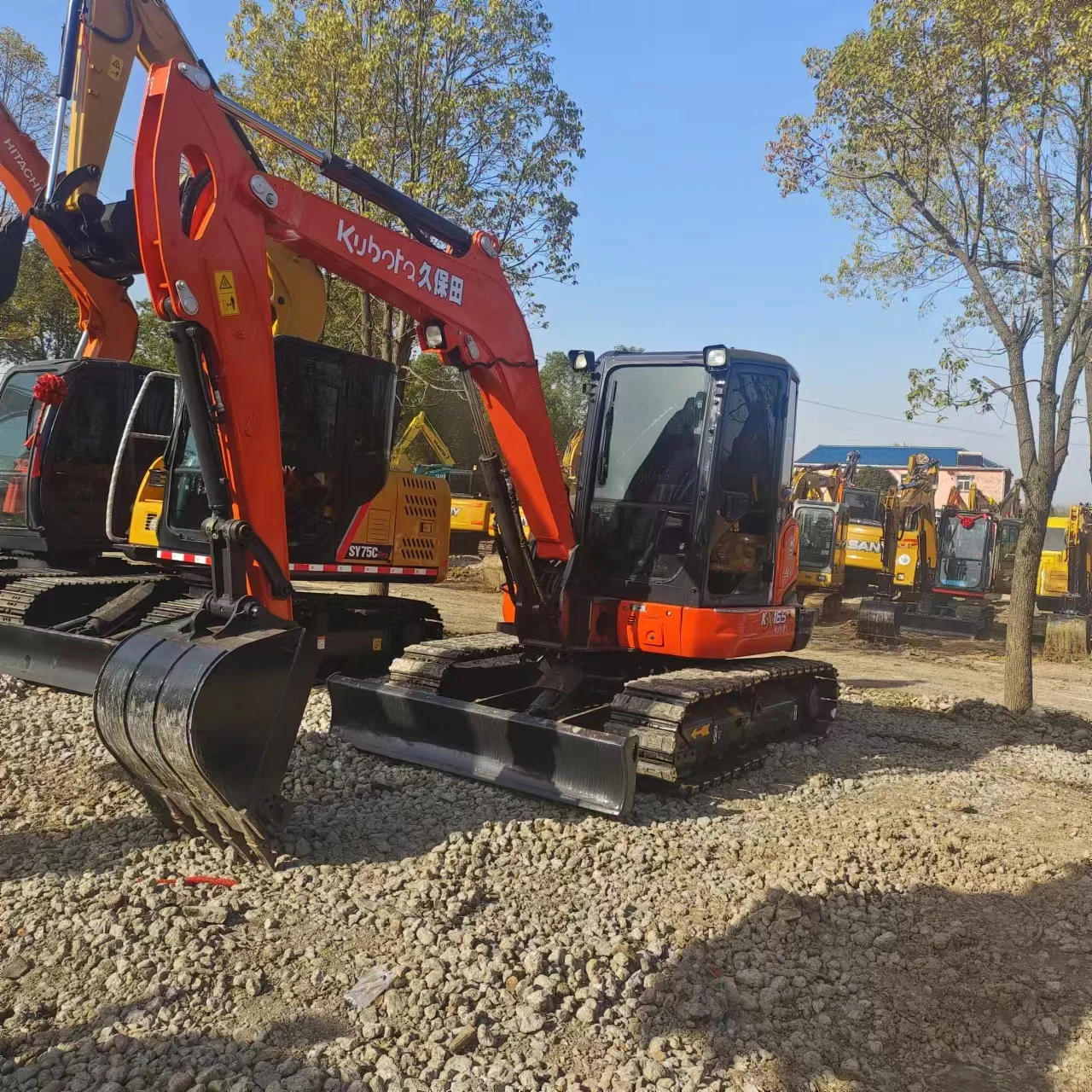 165 экскаваторы Kubota б/у Гусеничные