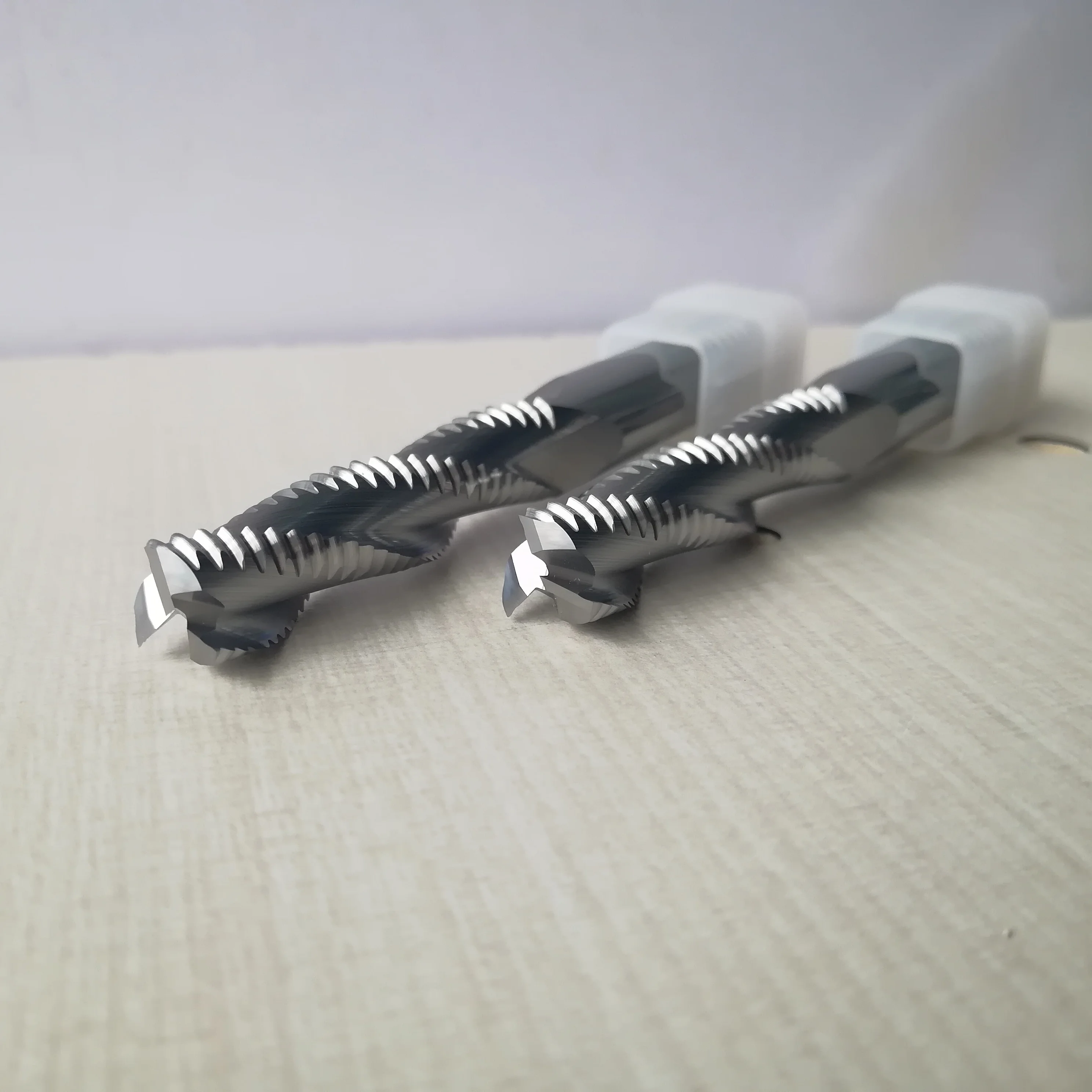 YASEN CNC Карбидное покрытие шероховатая Концевая фреза спиральная для
