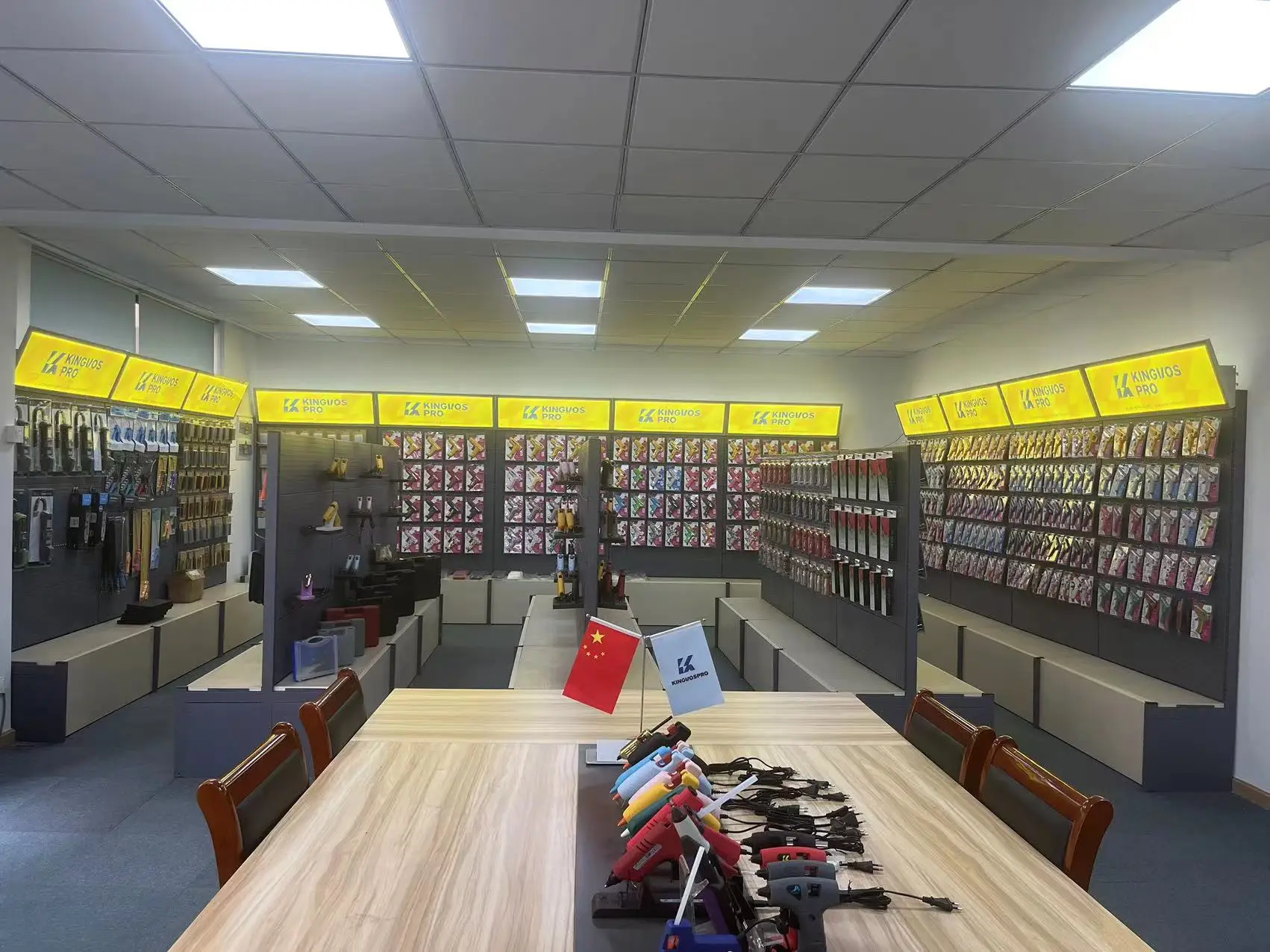 Fast preheat hot melt glue gun, factory direct sales, adhesive gun can be OEM/ODM