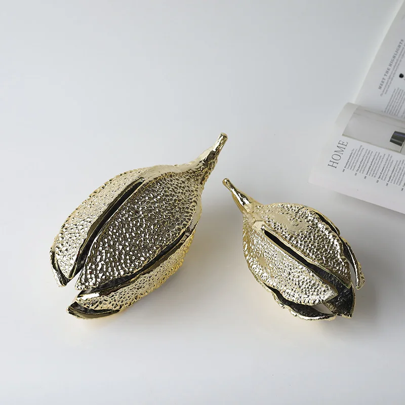 Creative metal bean pod decoration ornament TV cabinet background live broadcast room lobby coffee table desktop soft decoration