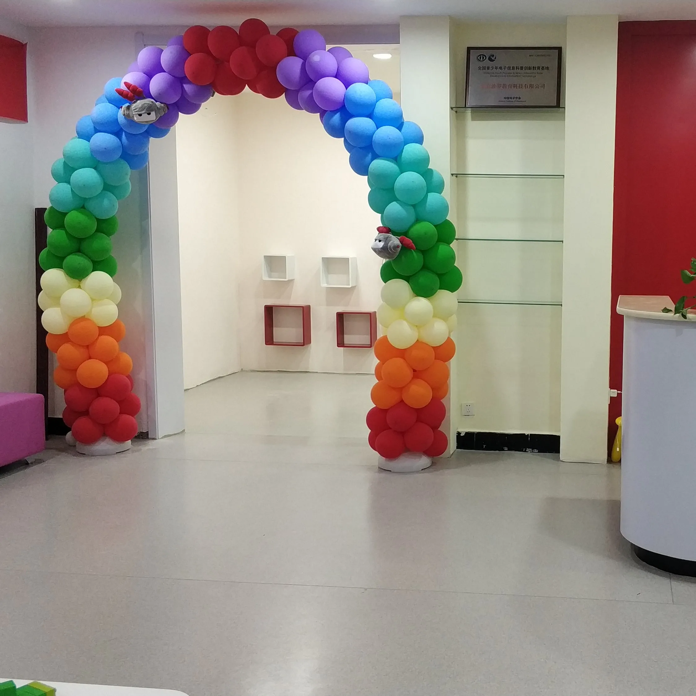 Waterproof Pvc Plastic Floor Roll Wear-Resistant Waterproof Fireproof Flame Retardant Floor