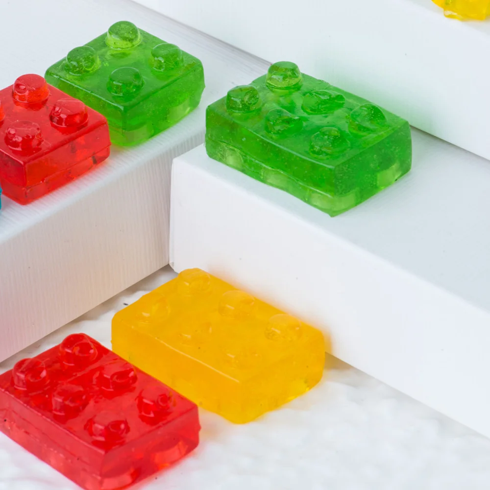 Amos OEM Candy Building Block Bonbons Custom Personal Label Halal Jam Filled 4D Jelly Gummy Soft Candy Sweets