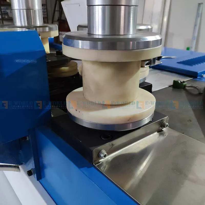 Bending machine for aluminum window door profile