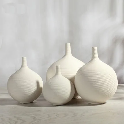 Fine Lines Engraved Ball Shape Raw Porcelain Flower vase