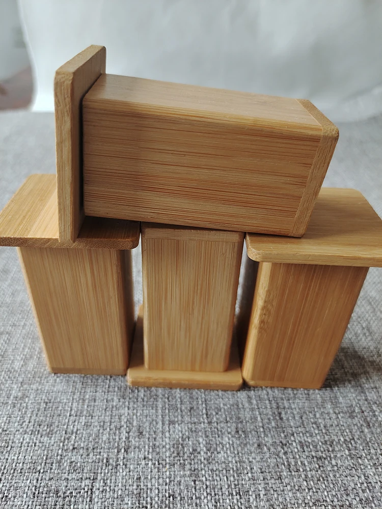 New high quality bamboo wood toothpick holder custom LOGO household toothpick box