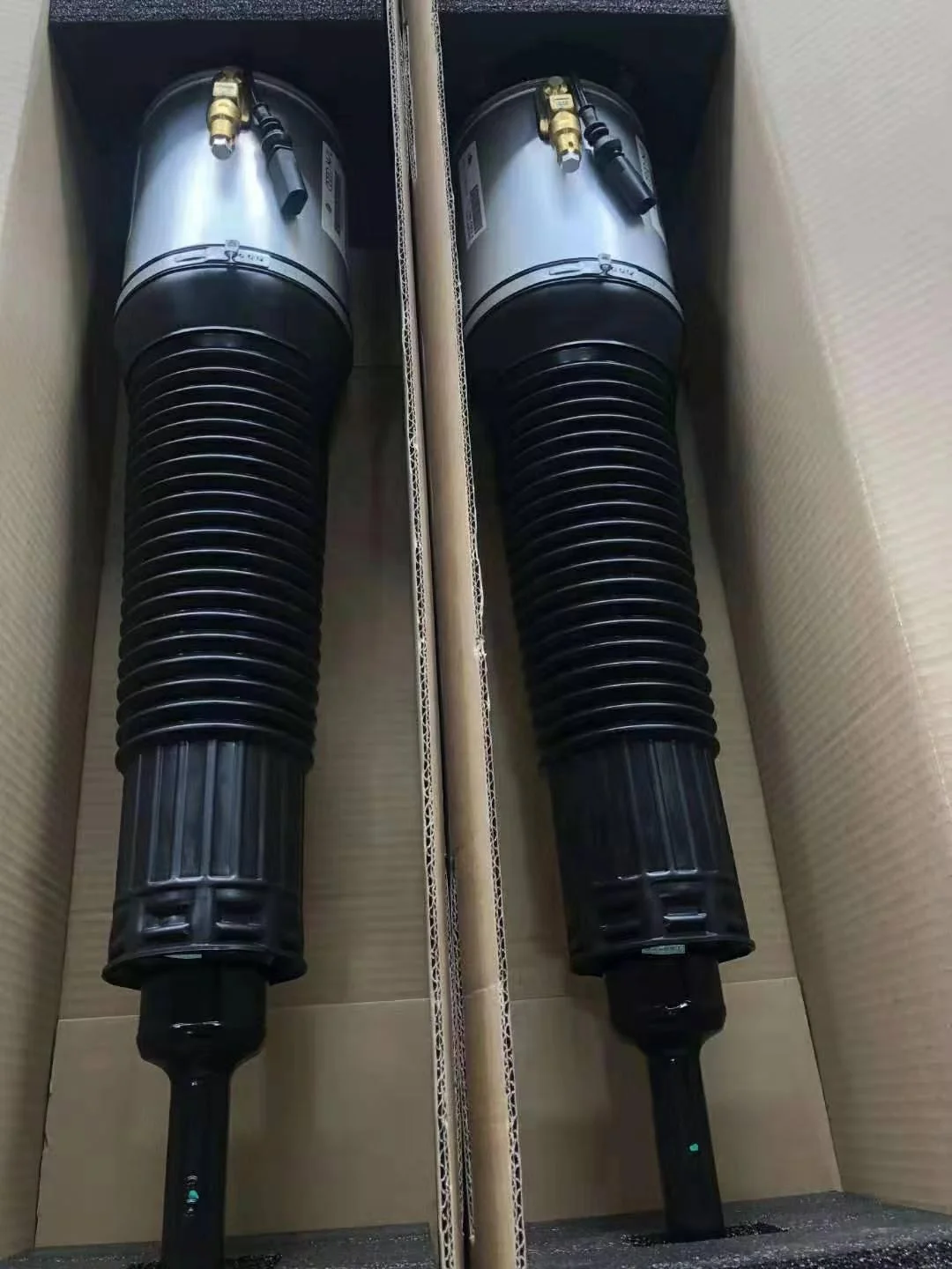 Передняя правая пневматическая подвеска для Audi A8 D3 4E S8 Quattro 02-10 4E0616039AF 4E0616039AB