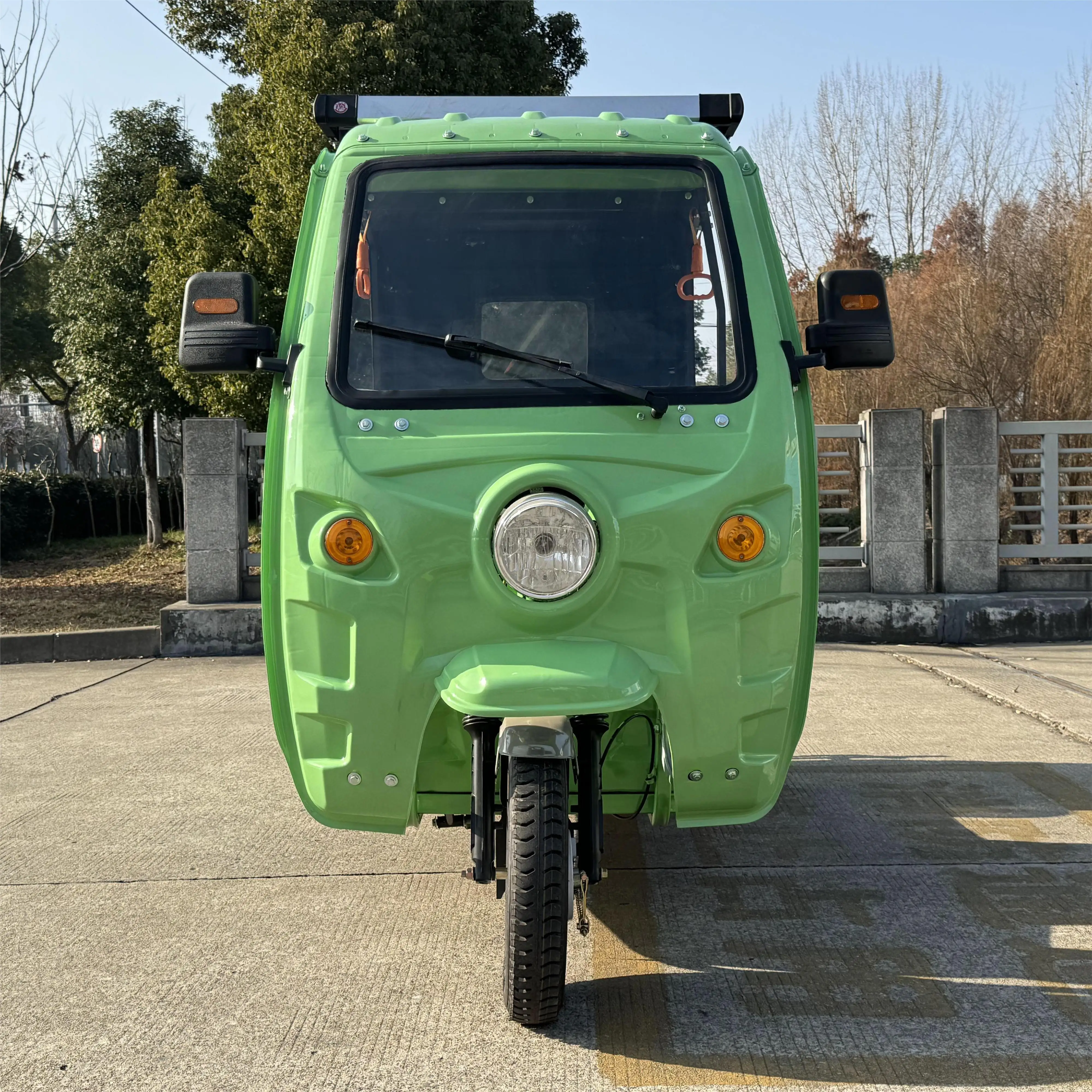 LB-ZK3WX 2024 Better Price Electric Auto Rickshaw High Quality Steel Frame
