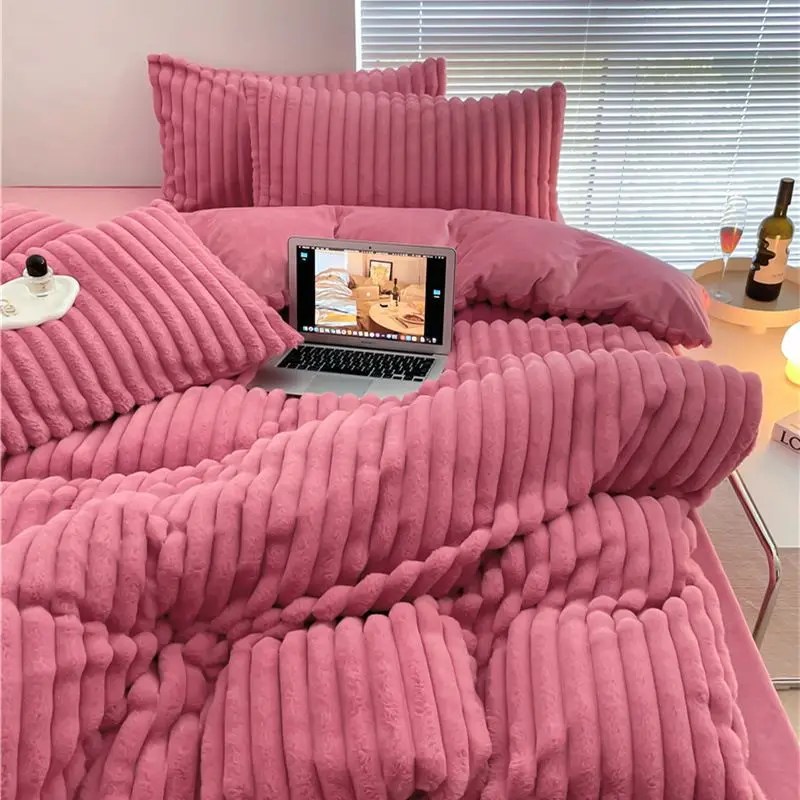 4pcs/Set Bedding Sheet Sets Milk Velvet Fabric Warmful Soft Bedsheet Sets For Winter sleeping Wholesale