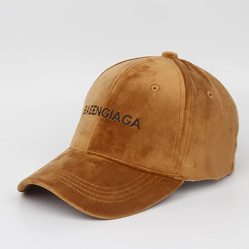 2023 Fashion luxury custom embroidered beautiful velvet baseball cap for men and women