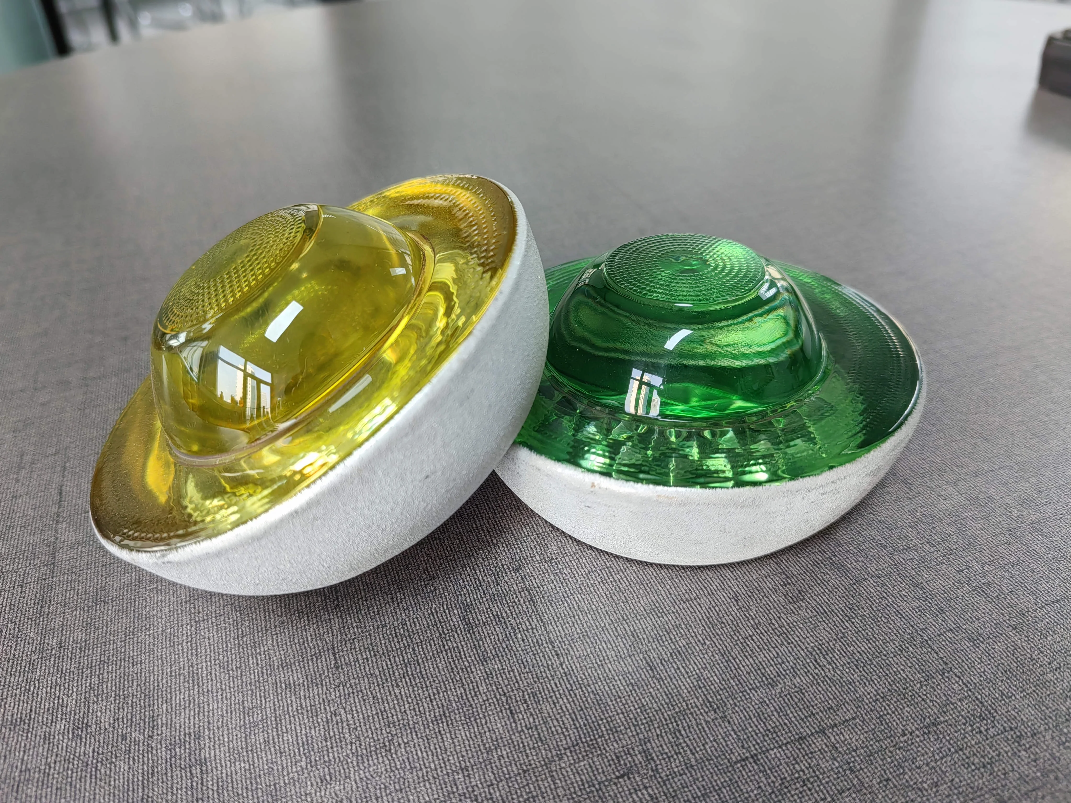Solar Waterproof LED Global Road Stud  6 Ceramic Road Markers Pavement Reflectors Products Reflective Glass Stud
