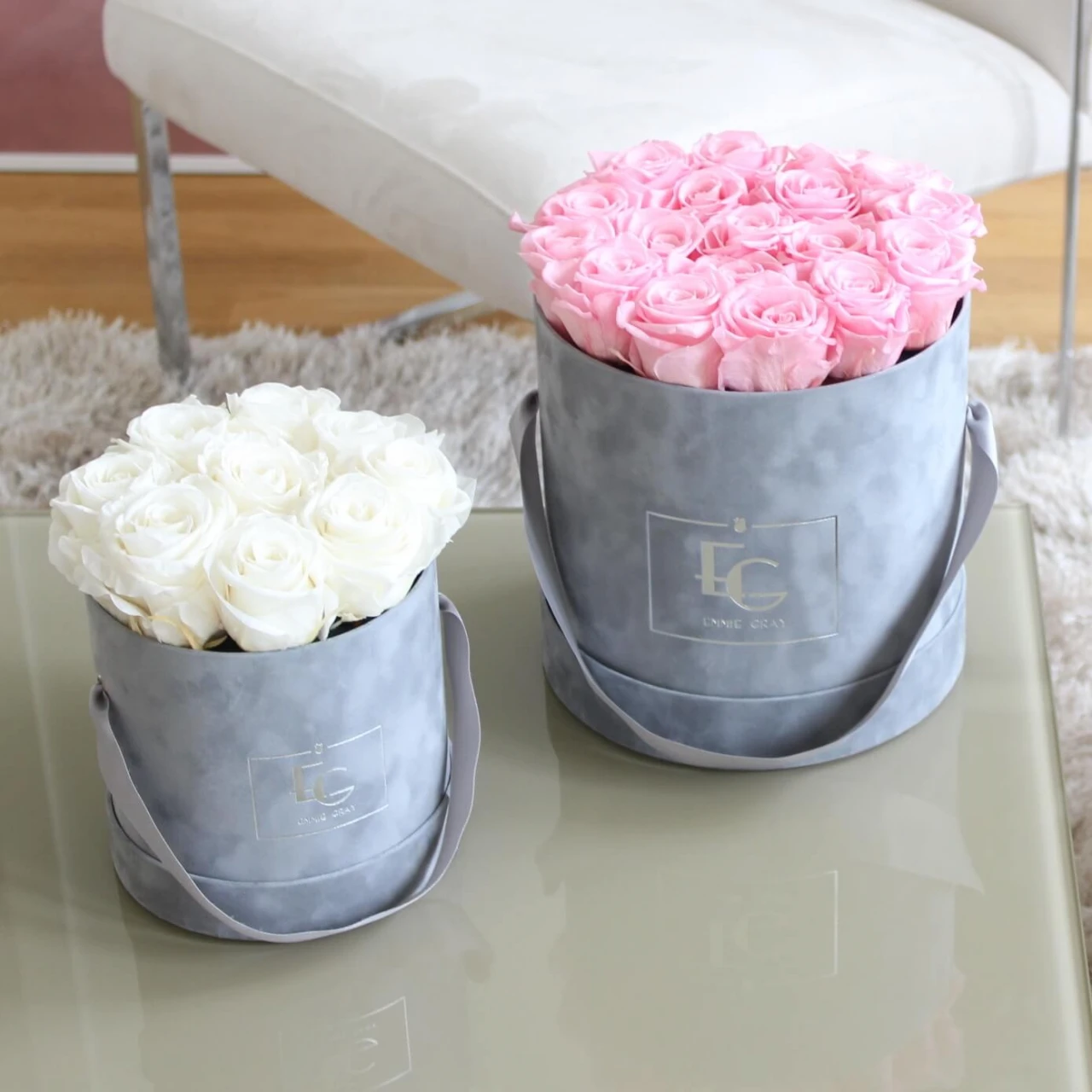 wholesale medium flower boxes with foam velvet rose box fashion flower gift packaging cardboard boxes for flowers