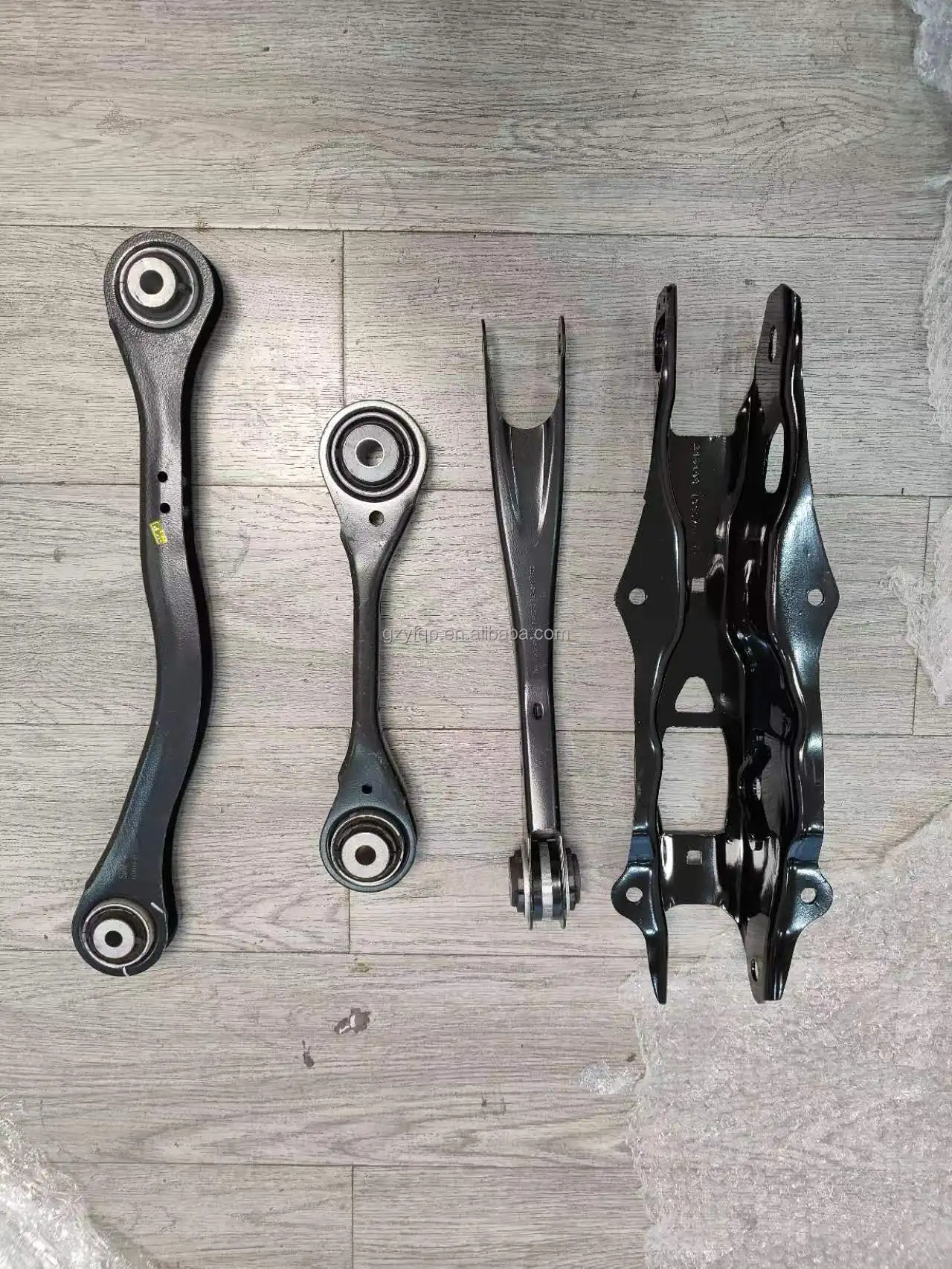 31106878081 106893549 31106883115 Front control arm For BMW X5 G05 X6 G06 X7 G07 control arm kit Control arms combination