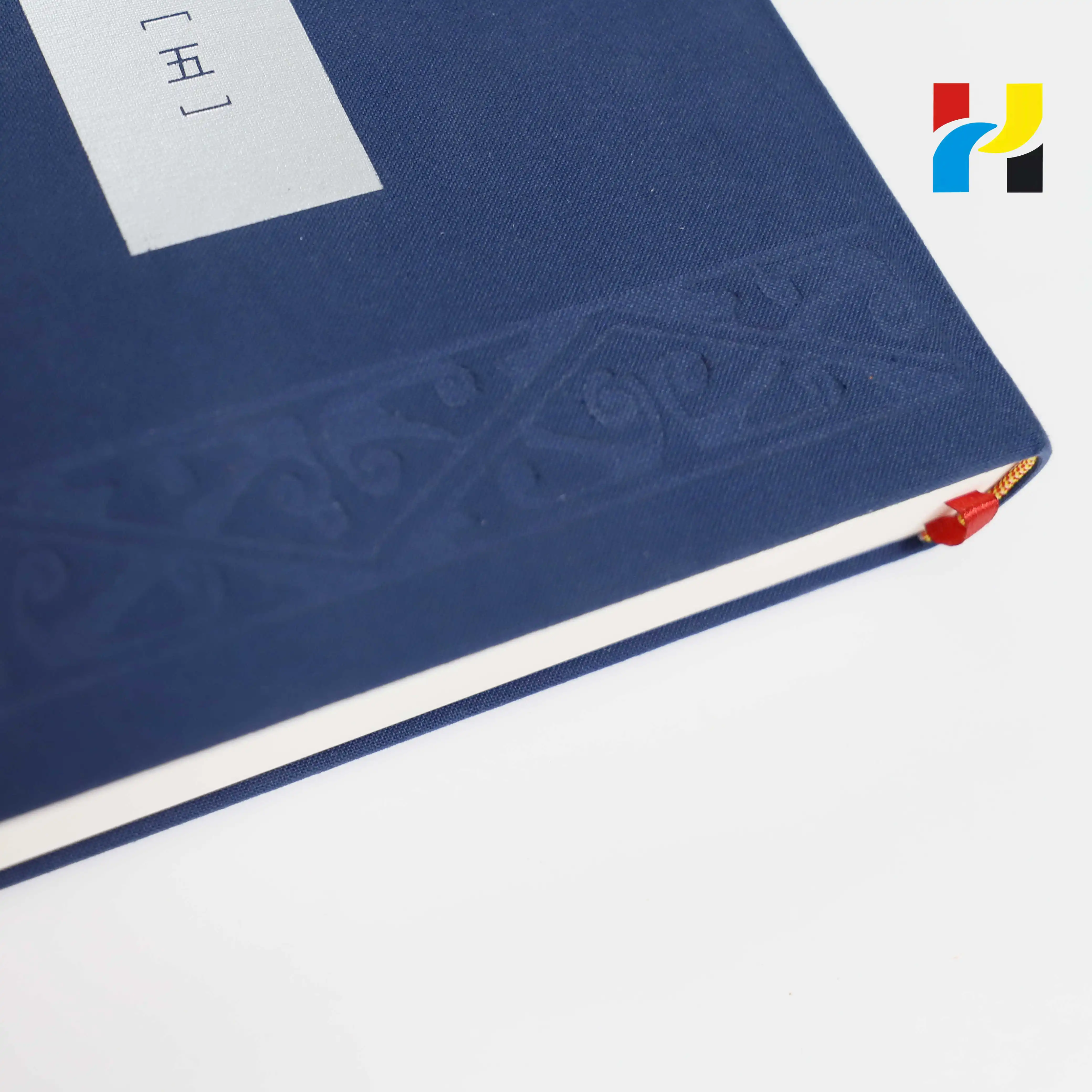 2024 Hard Cover Photobook Embossed Leather 157g 250g Art Paper Sewing Bound 120 Pages Hardcover Book Printing
