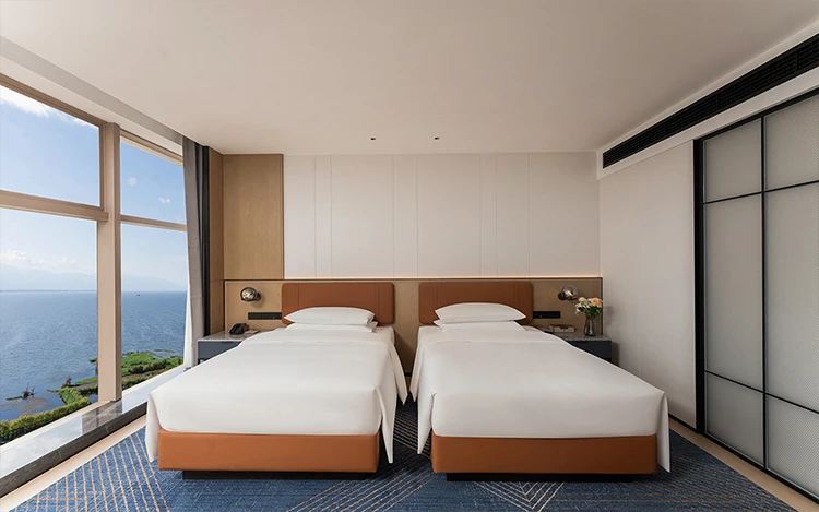 Custom Hilton Hotel Furniture 3-Star Custom MDF/Plywood Bedroom Furniture for Hotels and Apartments