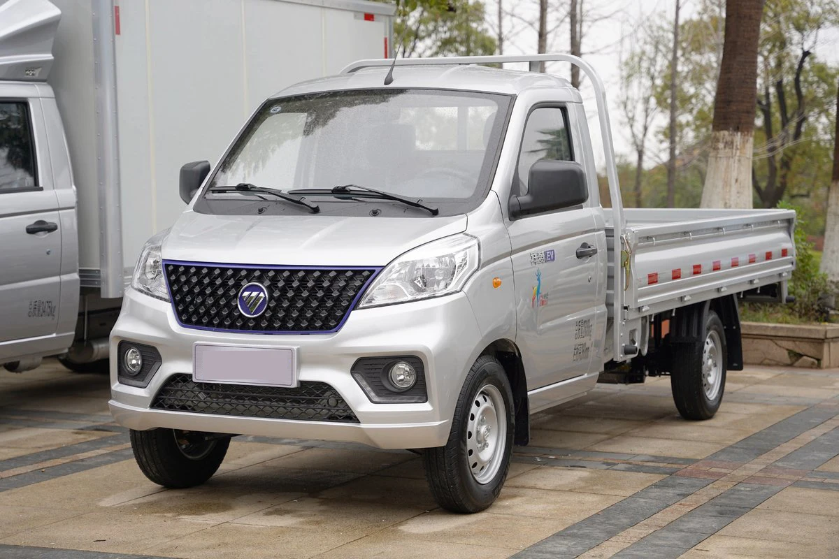 Fast charge 4x2 single row 2 people cabin 2 doors 4 wheels motor peak power 60kw speed 90km/h mini electric cargo truck
