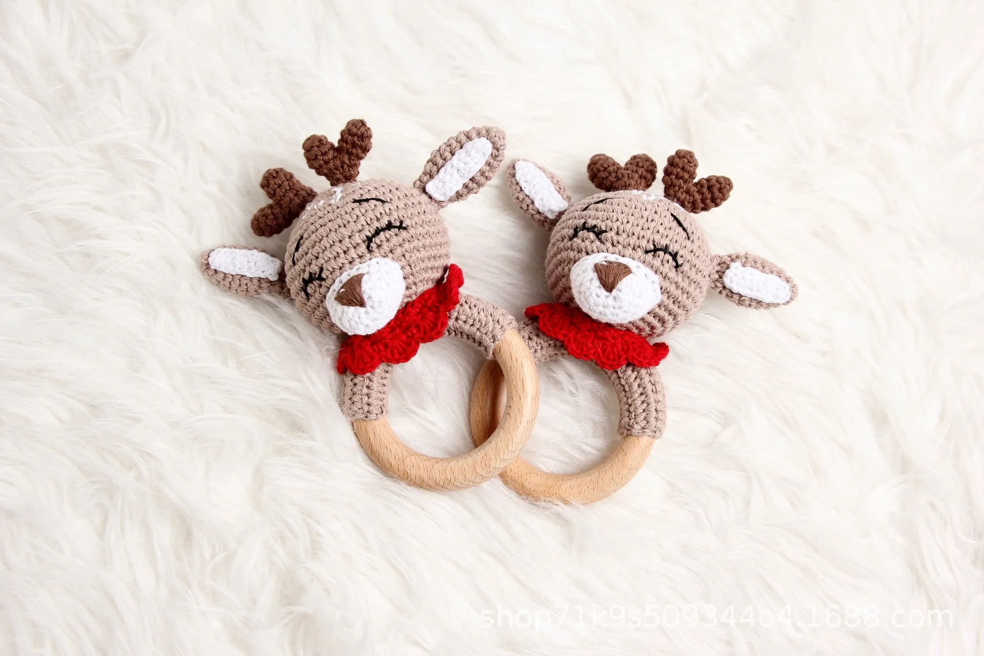 Handmade Organic Cotton Wooden Ring Baby Christmas Sensory Toy Soft Bear and Bunny Shaped Soothing Rattle Wholesale