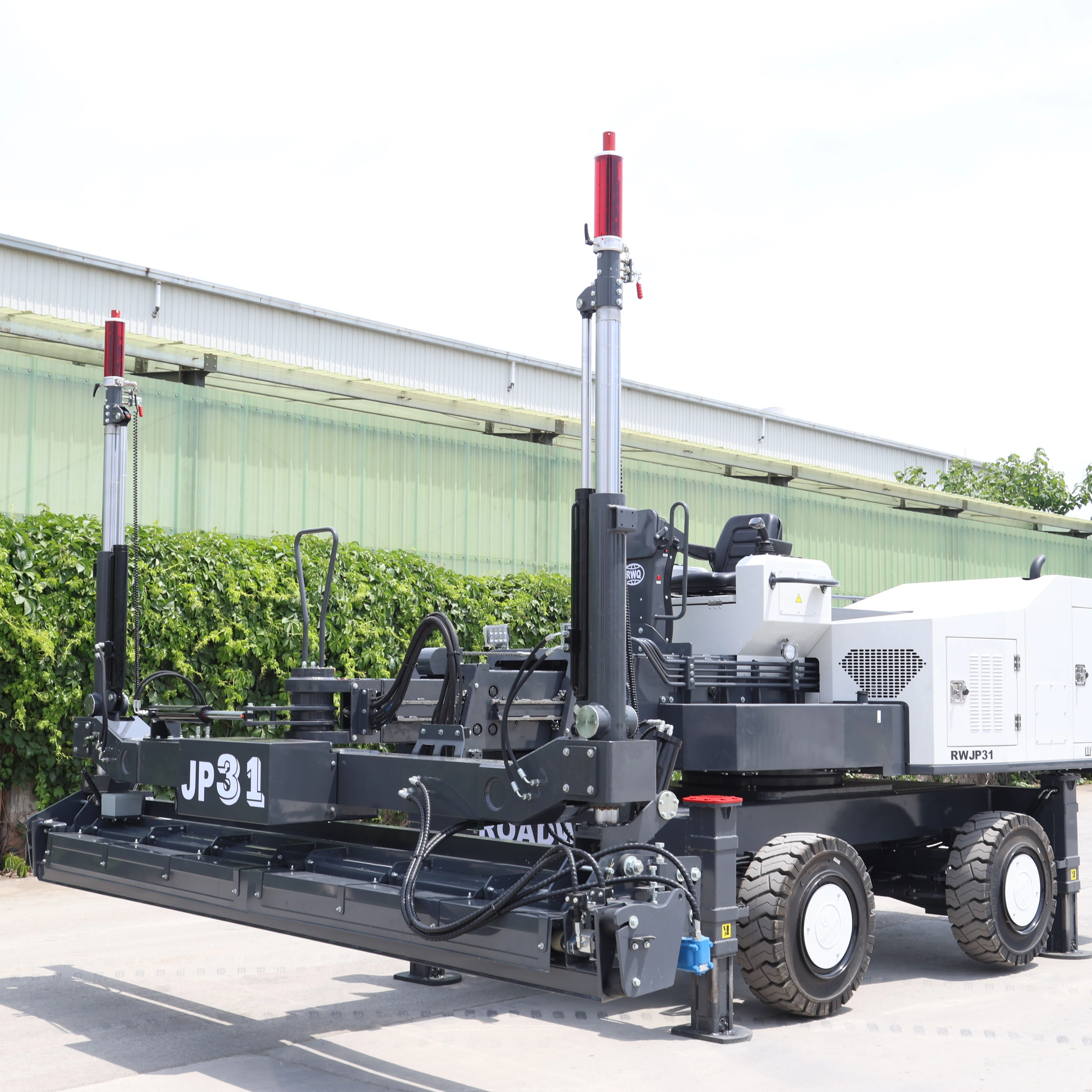 Boom Type Concrete Laser Screed Concrete Leveling Laser Screed Machine For Sale