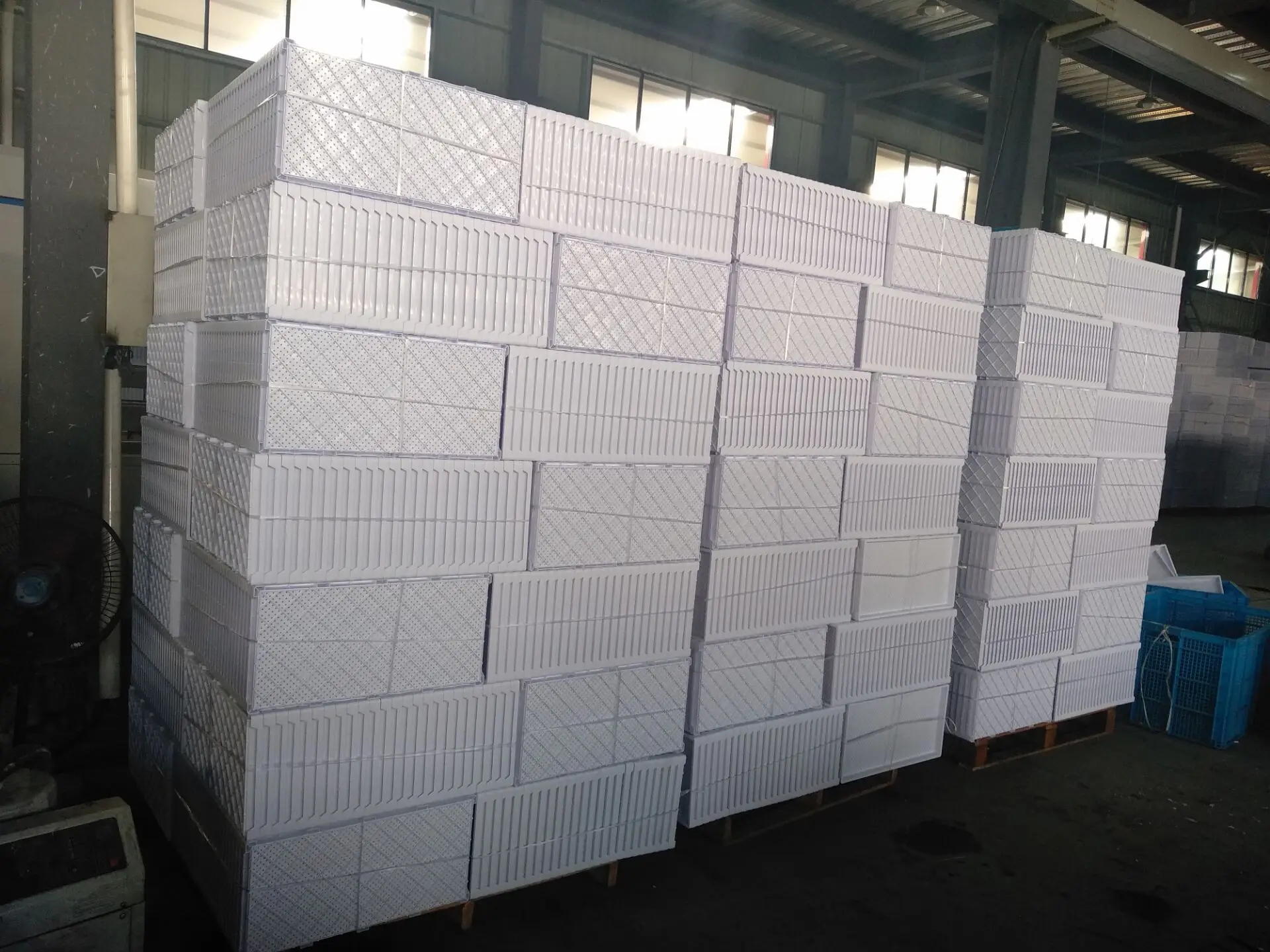 Wholesale and Retail 60*30*3.5cm large plant tray Color can be customized plastic rice nursery seed tray