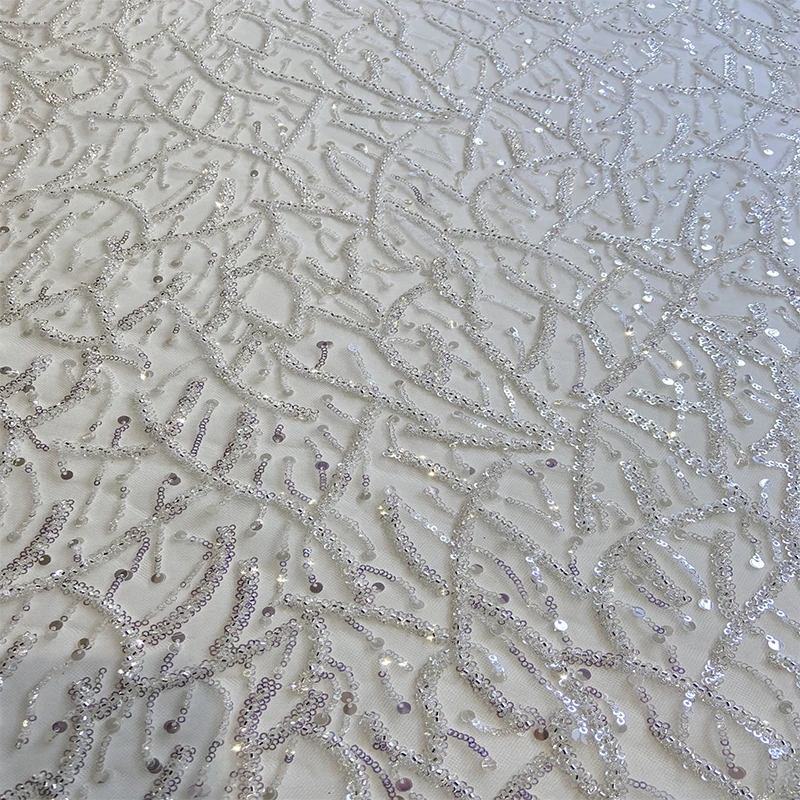 Hong Long Fashion Design Flower Embroidery Attractive French Tulle Lace Fabric For Beautiful Wedding Dress