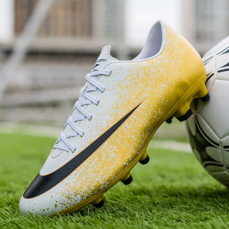 
Indoor Lawn Non-Slip Broken Nail Football Shoes Youth High Ankle Training Shoes Customized Futsal Sports Shoes 