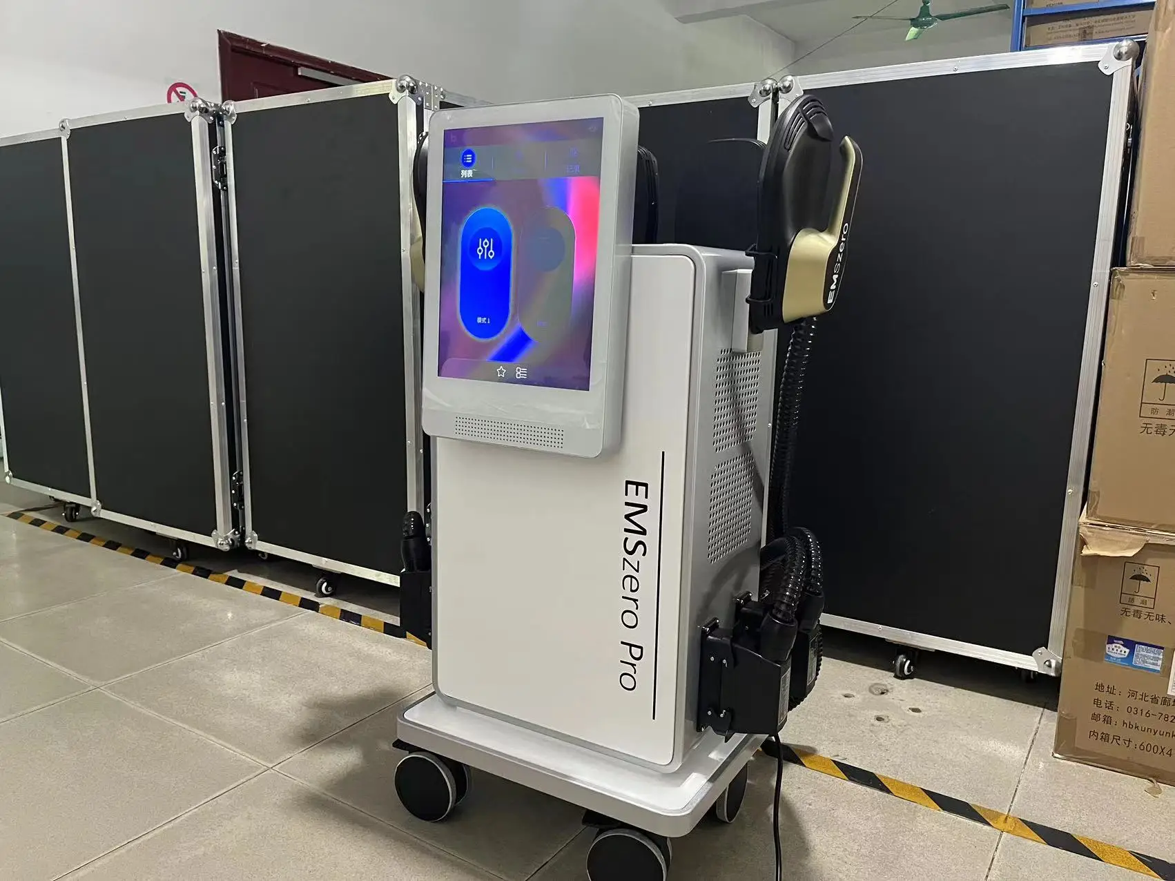 Supplier High Quality Low Price 4 Handles Muscle Stimulate Fat Removal Build Muscle Butt Lift Body Shape Massage Machine Rf