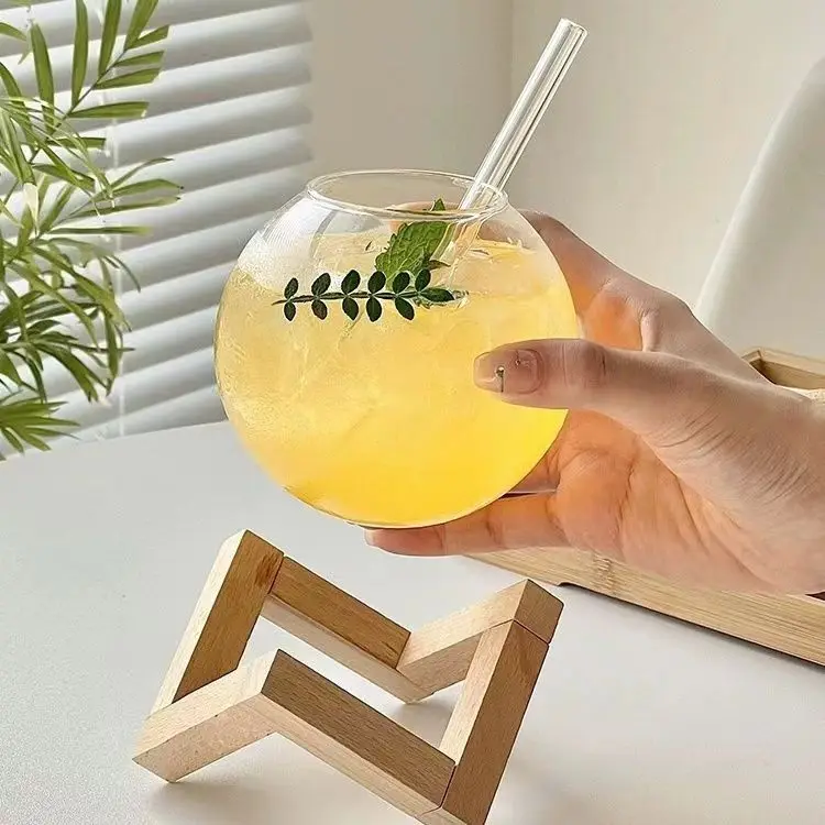 Juice Milk Tea and Milkshake Wooden Frame Creative Ball Shape Cocktail Glass