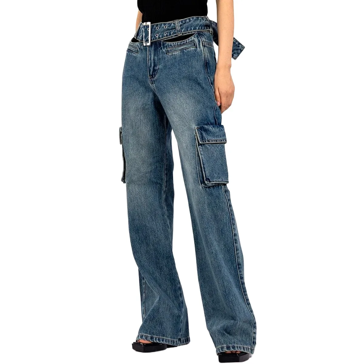 Женские джинсы-карго с несколькими карманами