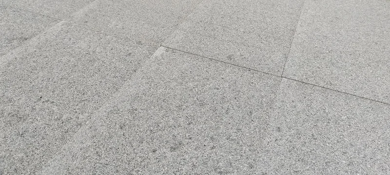 Flamed 18mm Thick China G688 Grey Granite Garden Exterior Wall Cladding Tiles 60 x 120