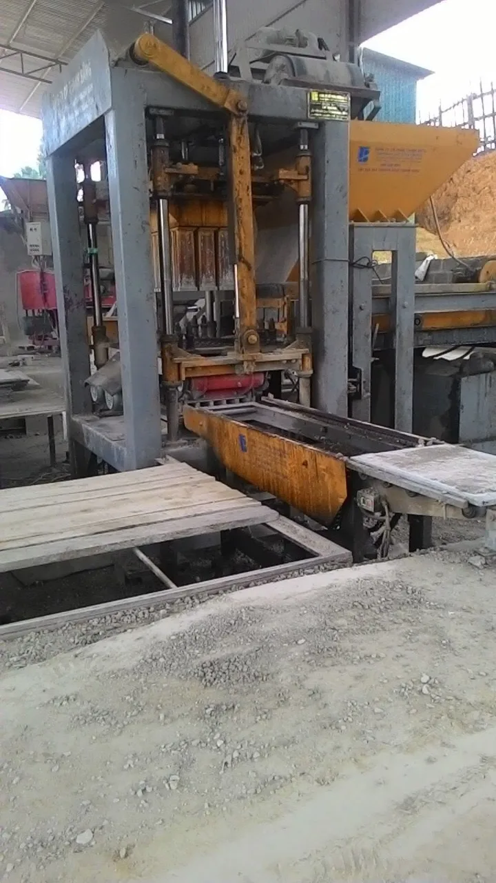 Adobe Bricks Building High Quality Bricks Good Price High Brand Manufacturers Acid Resistance Bricks