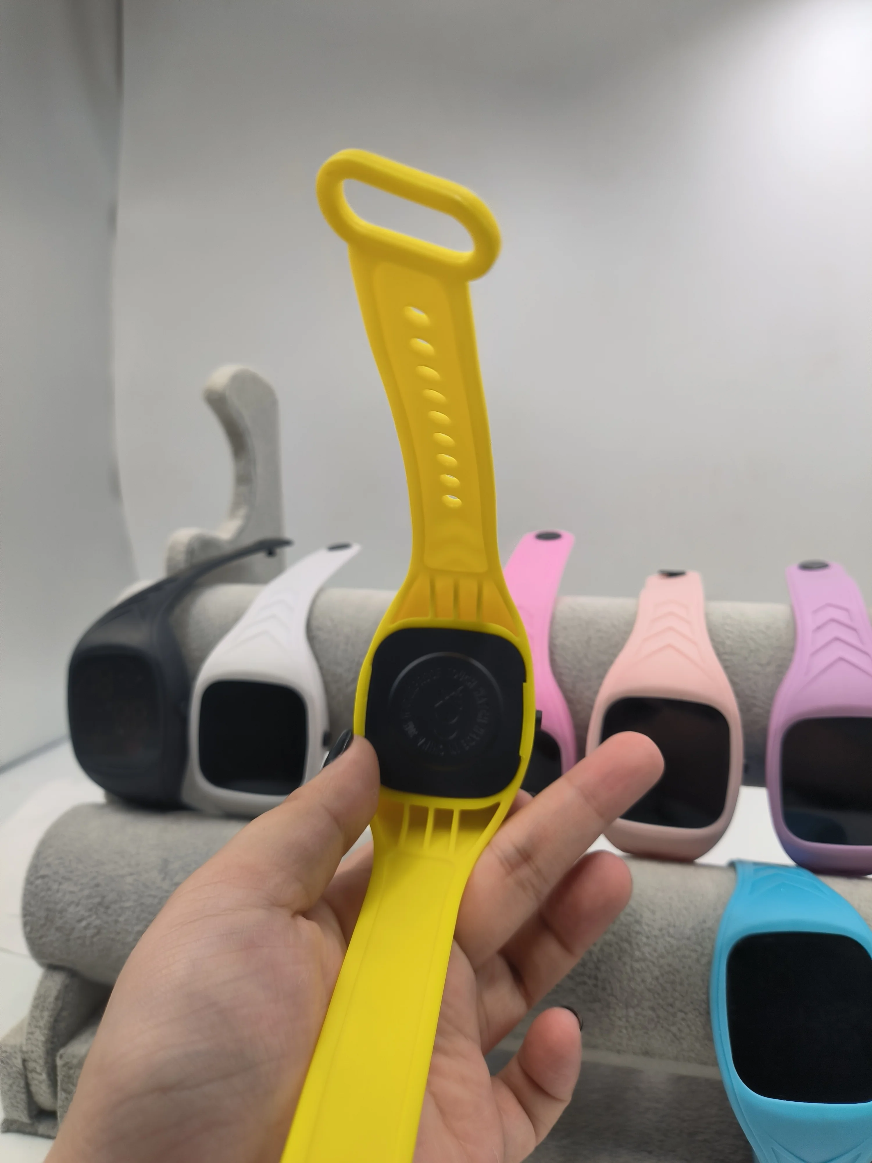 New produce Student electronic watch  Smart watch wristbands fitness sport smart bracelet For Kids Digital Watches