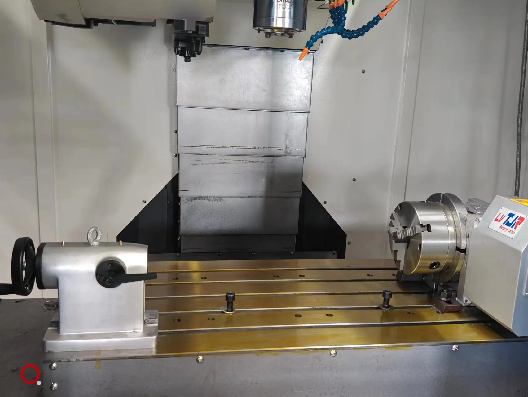 GSK FANUC optional vmc1160 vmc1270 5 axis cnc big machining center CHINA high standard BT40 cnc vertical milling machine tools