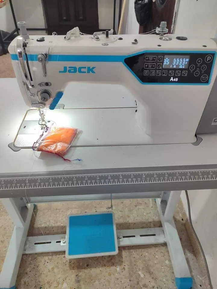 Latest model JACK A4B digital lockstitch sewing machine ready to ship