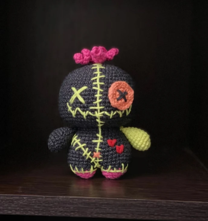 Hot Selling New Design Crochet Super Lovely Kids Toys 12cm High Voodoo Amigurumi Keychains Cotton Material