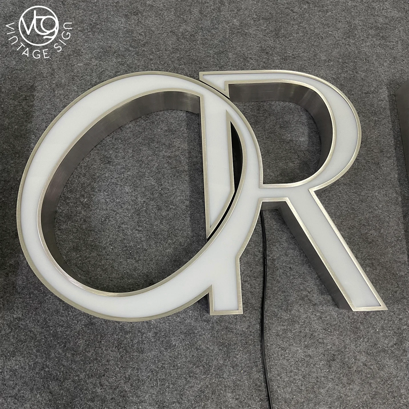 Free Design Sign Front Lit Letters Logo Programmable Custom Outdoor Store Front Face Illuminated Sign Letters With High Quality