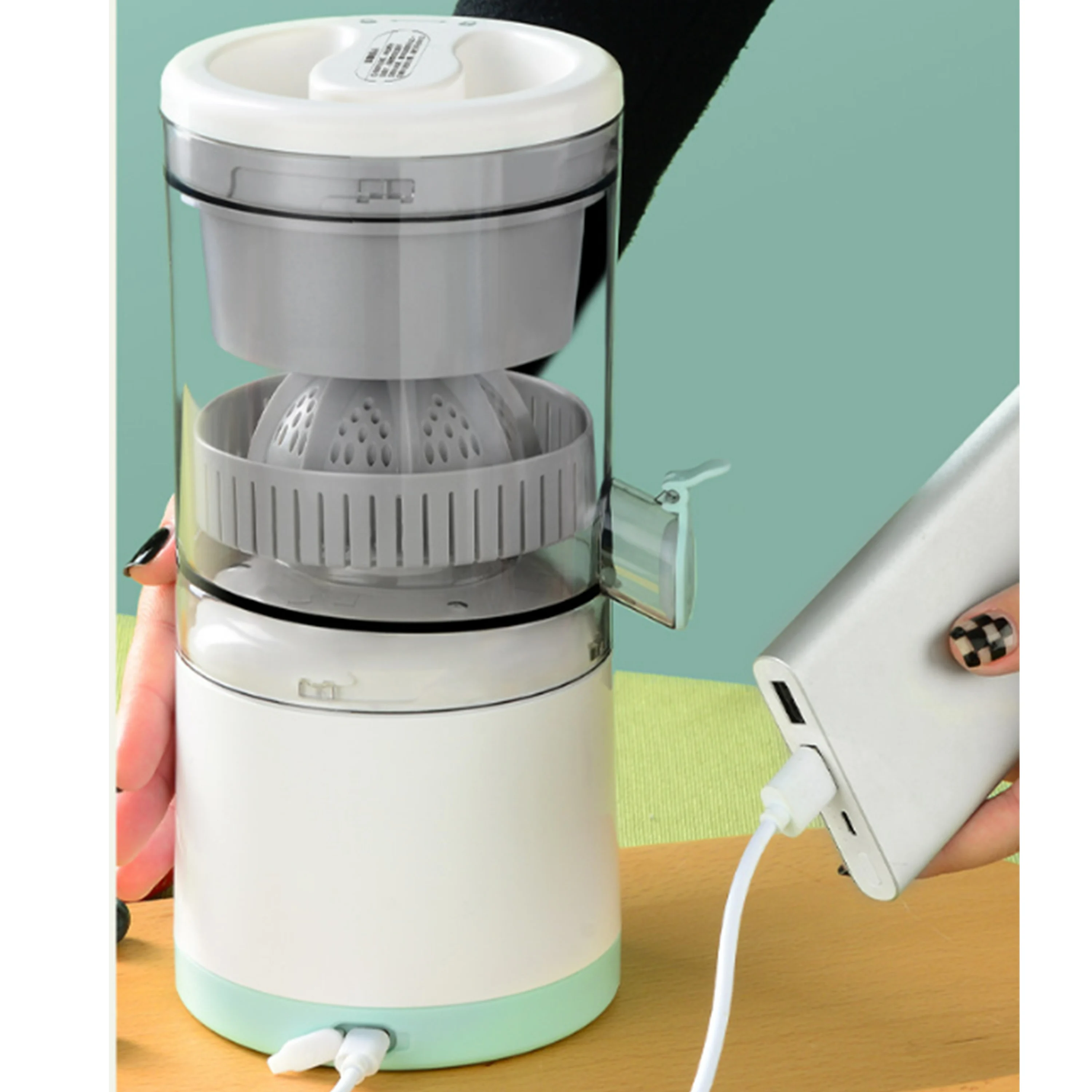 OEM Orange Squeezer  Kitchen Appliance Rechargeable Juicer Lemon Squeezer Wireless Portable Juicer