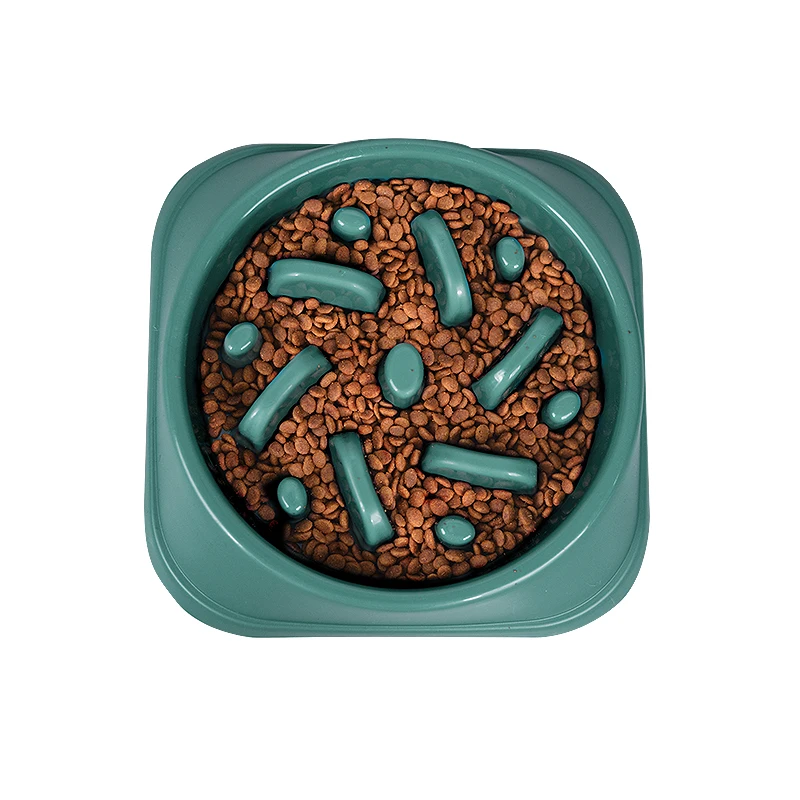 Оптовая продажа от производителя, упакованная в цветную коробку, портативная пластиковая миска для собак с медленной кормушкой